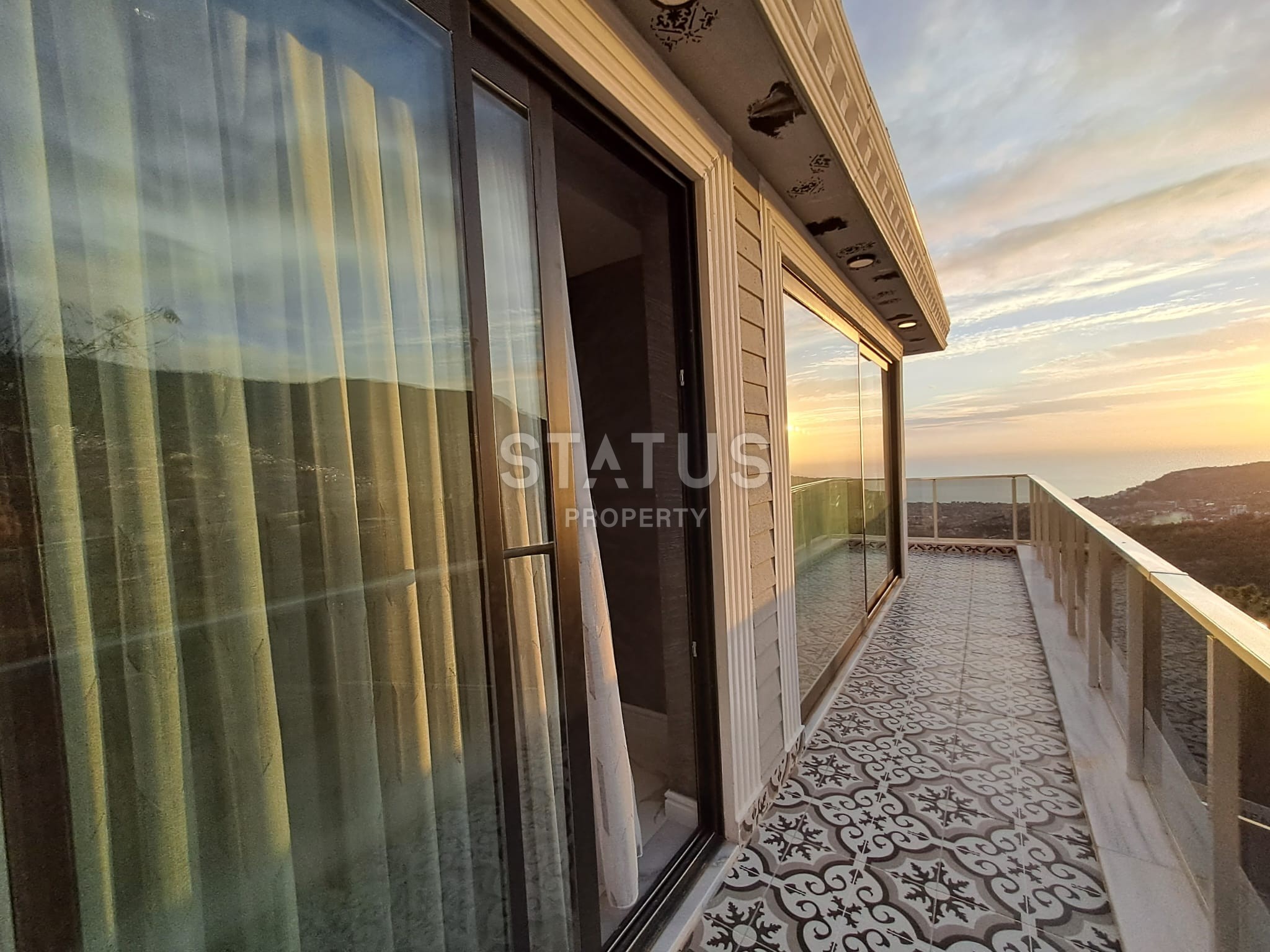 Роскошная трехэтажная вилла в районе Бекташ, 300 м2 фото 14