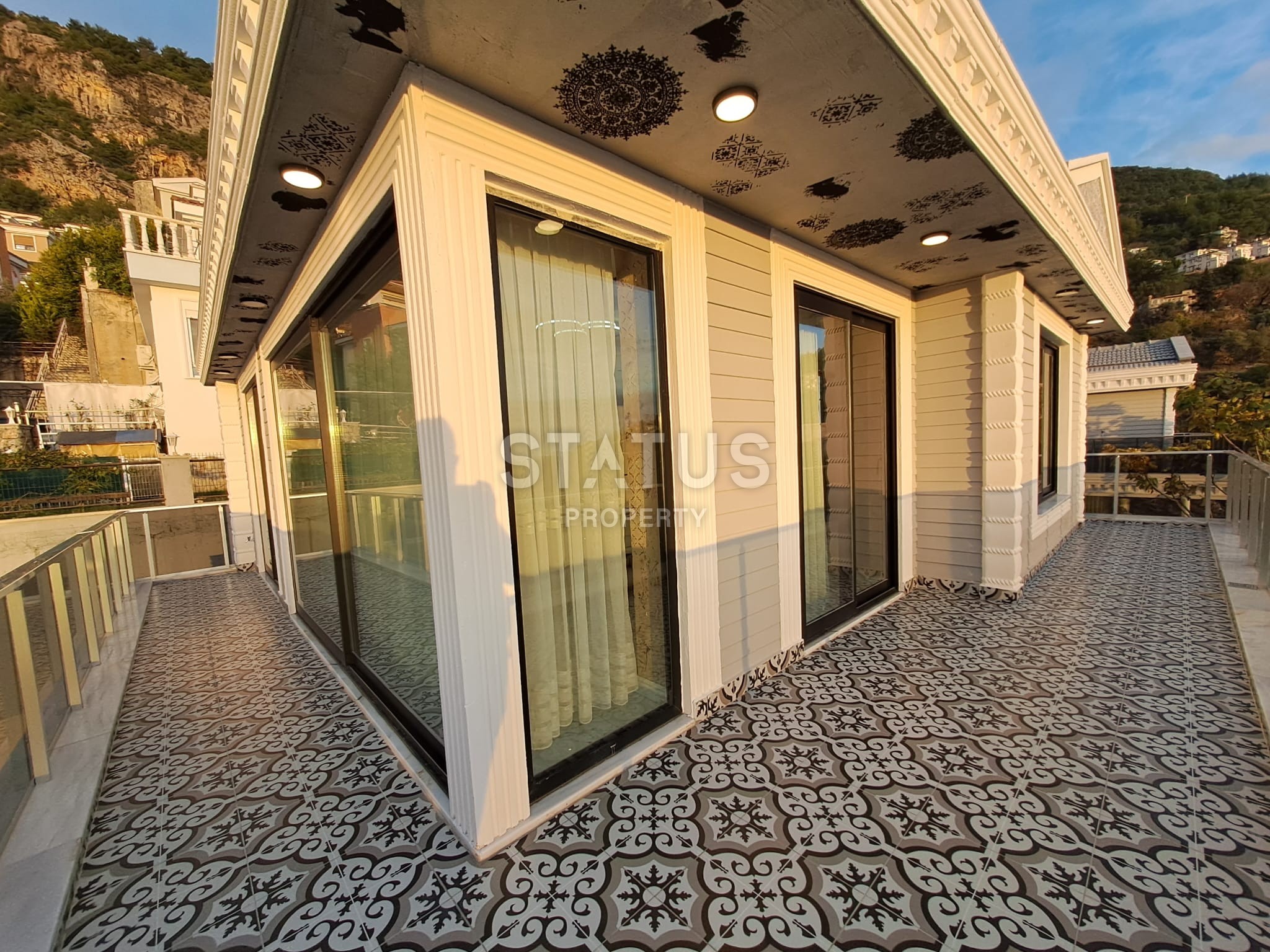 Роскошная трехэтажная вилла в районе Бекташ, 300 м2 фото 15