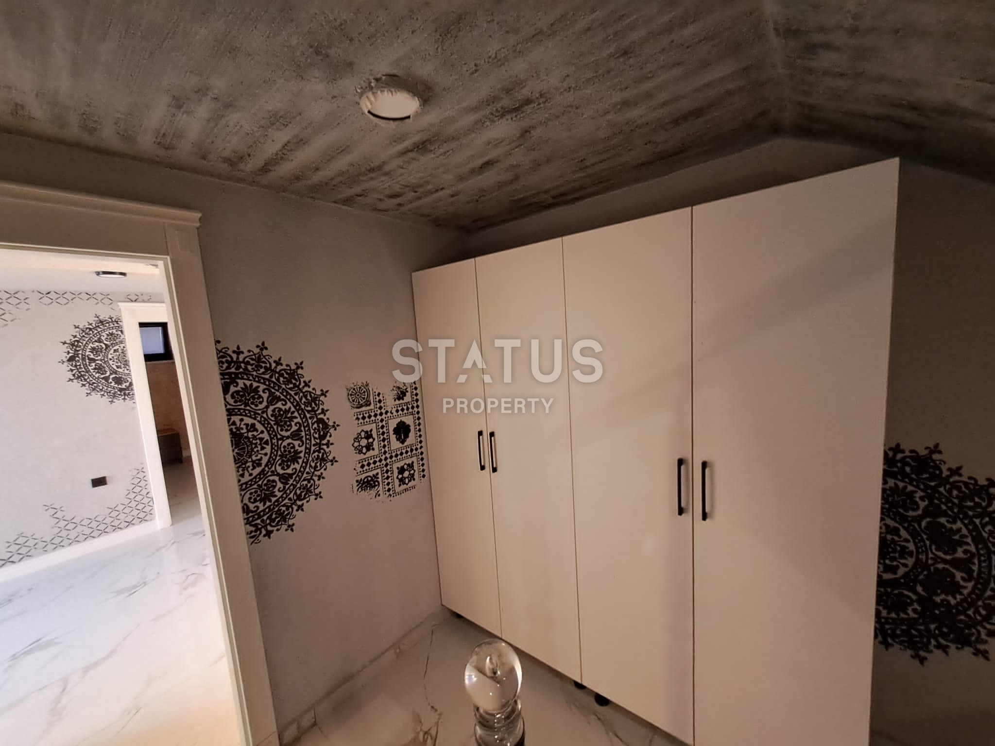 Роскошная трехэтажная вилла в районе Бекташ, 300 м2 фото 26