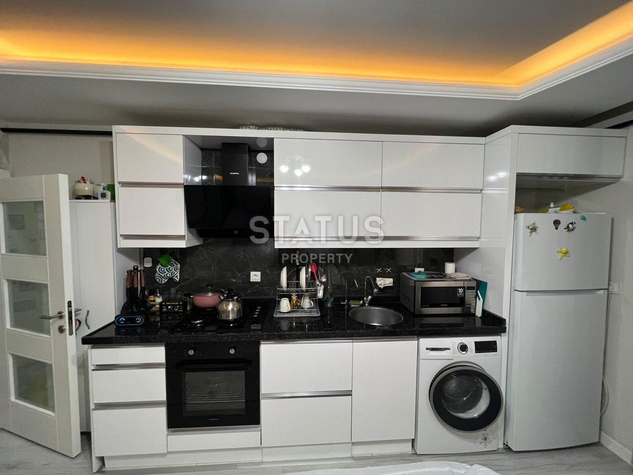 Меблированная трехкомнатная квартира в районе Муратпаша, 100 м2 фото 3