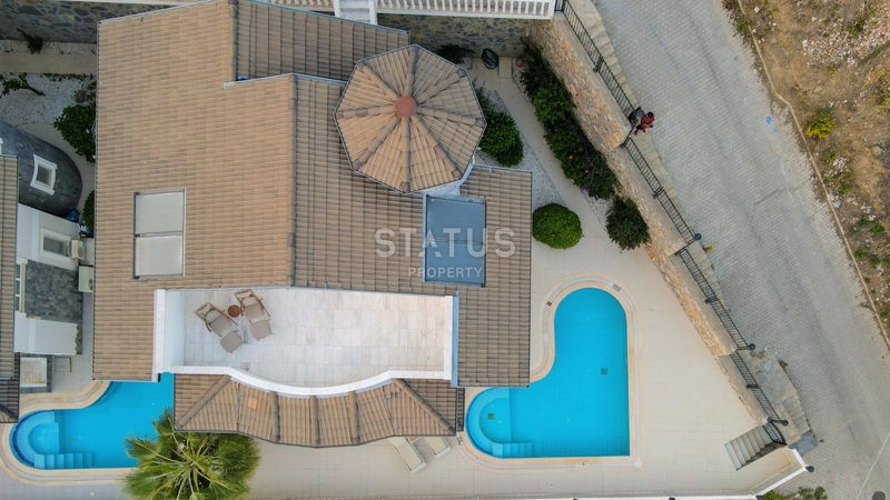 Красивая вилла 4+1 в районе Тепе, 350 м2 фото 39