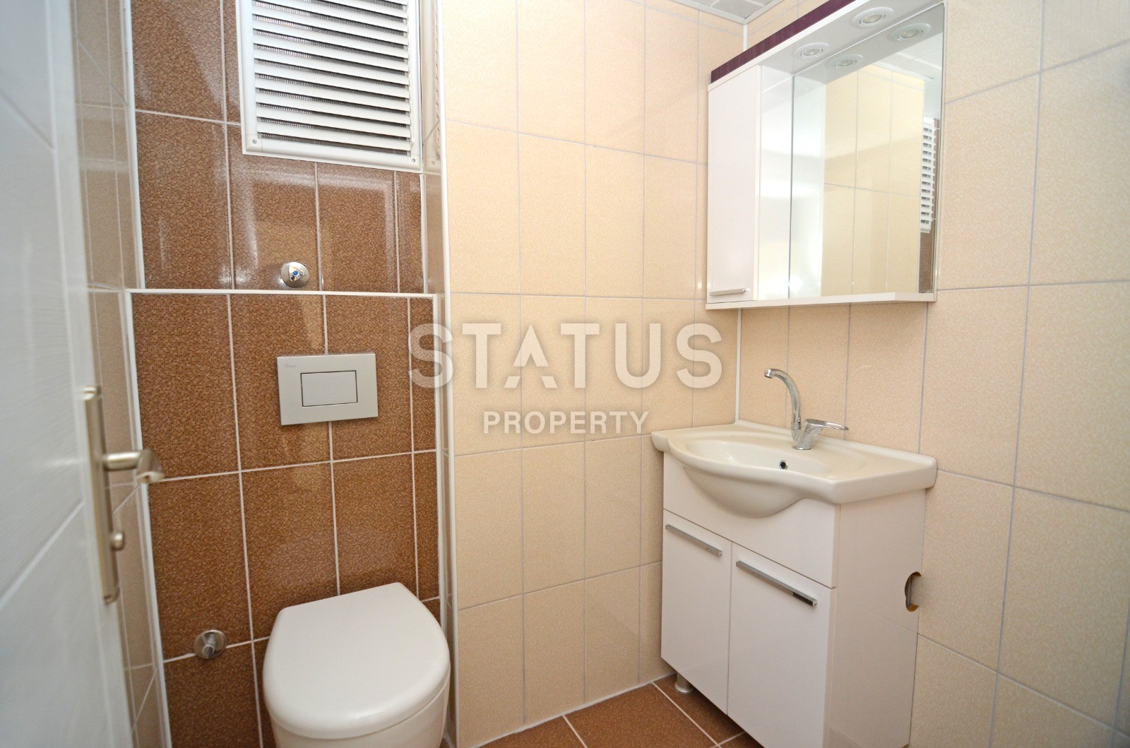 Трёхкомнатная квартира с отдельной кухней с видом на море и горы. Махмутлар. 125 кв. м. фото 15