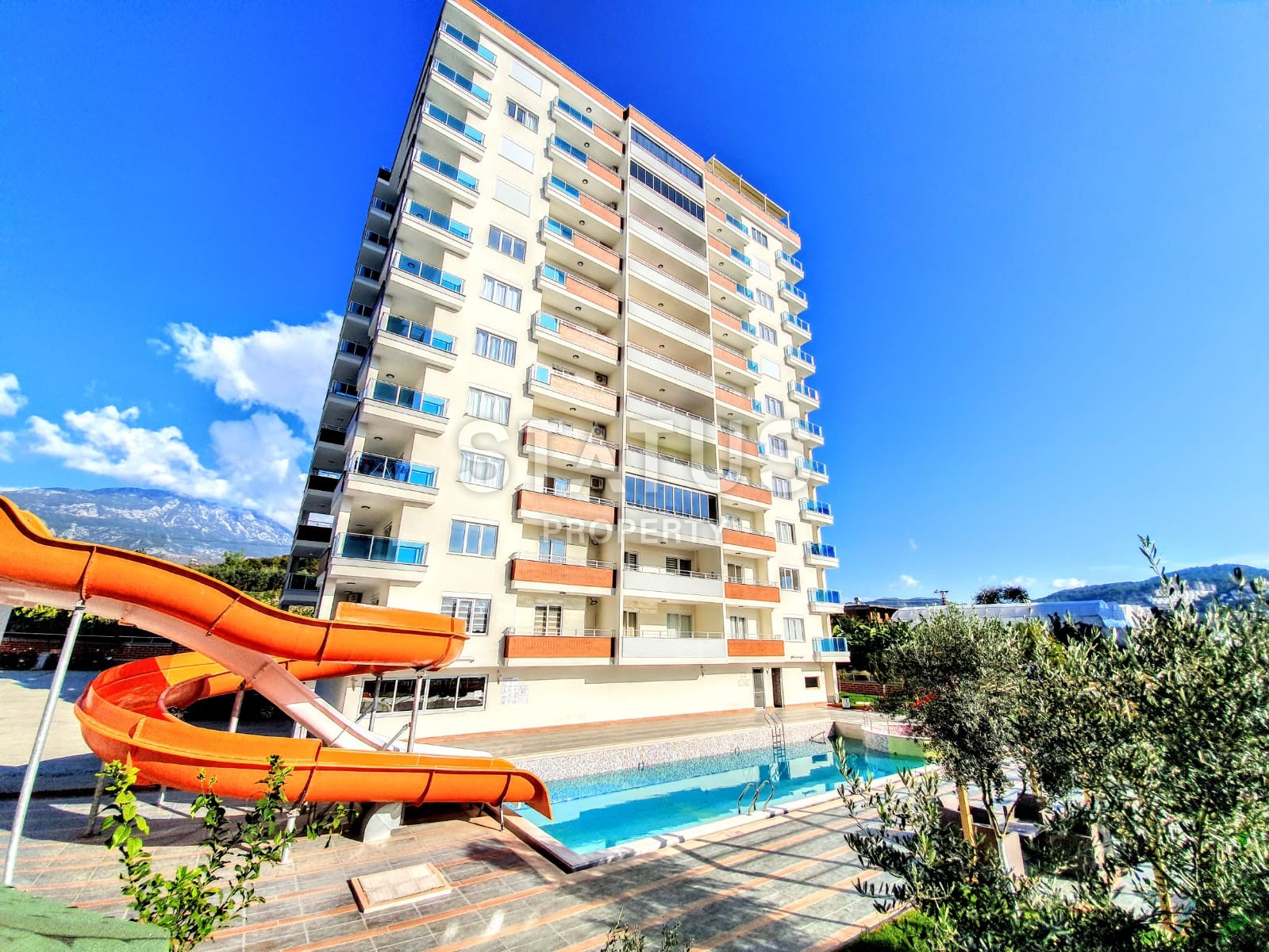 Квартира 2+1 с новой мебелью в Махмутларе, 105 м2 фото 1