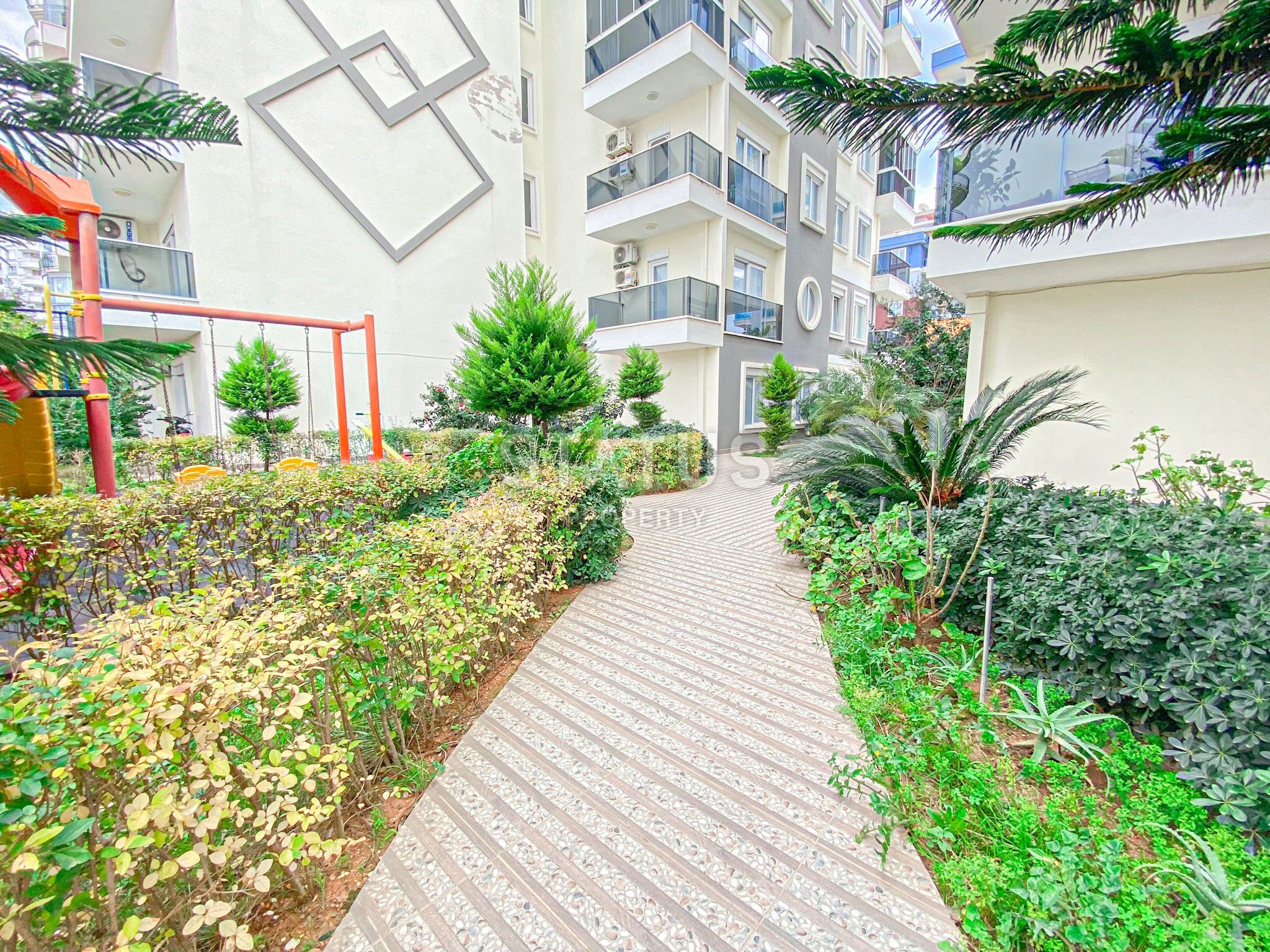 Просторная трёхкомнатная меблированная квартира в районе Тосмур. 110м2 фото 26