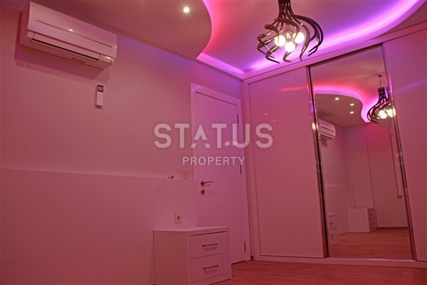 Три люкс – виллы на побережье в районе Демирташ, 455 – 600 м2 фото 10