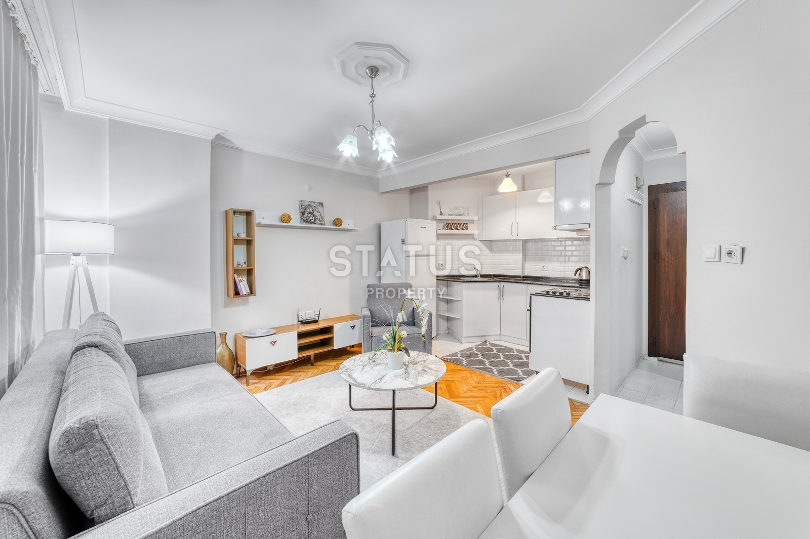 Квартира 1+1 с мебелью в центре города, 60 м2 фото 4