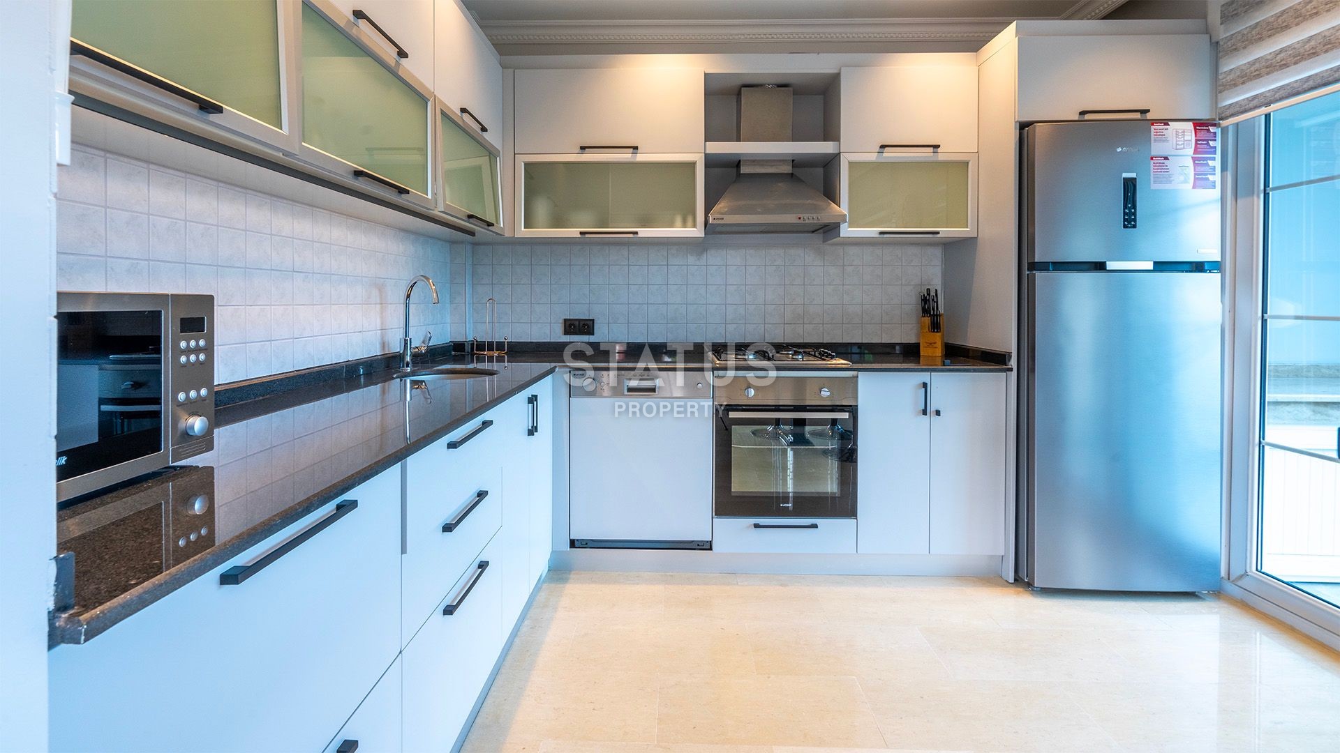 Трёхкомнатная квартира с мебелью, 98 м2 фото 7