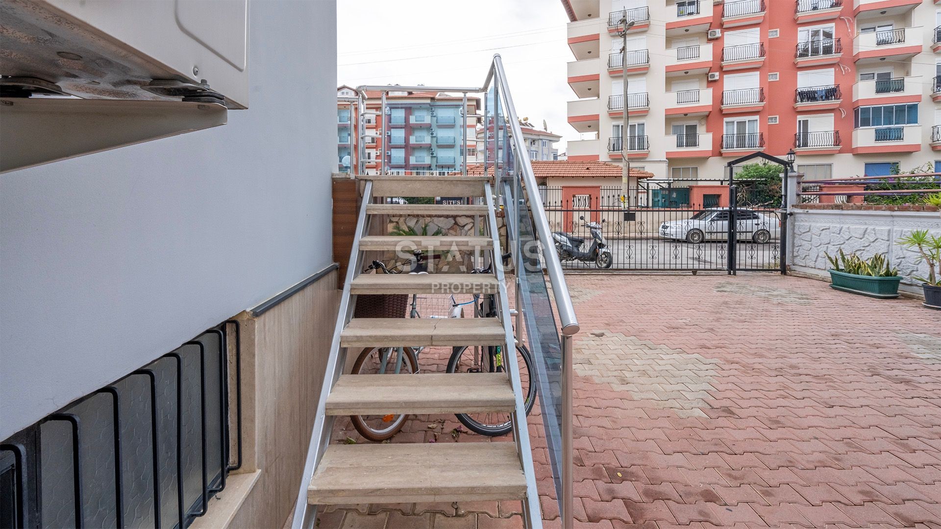 Трёхкомнатная квартира с мебелью, 98 м2 фото 11