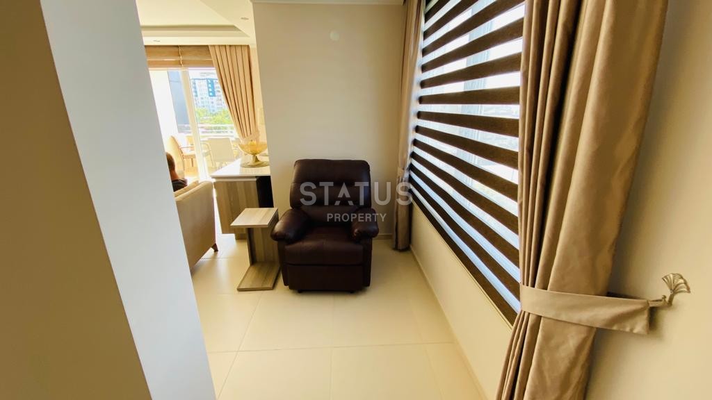 Large penthouse 4+1 with furniture in Tosmur, 290 m2 фото 9