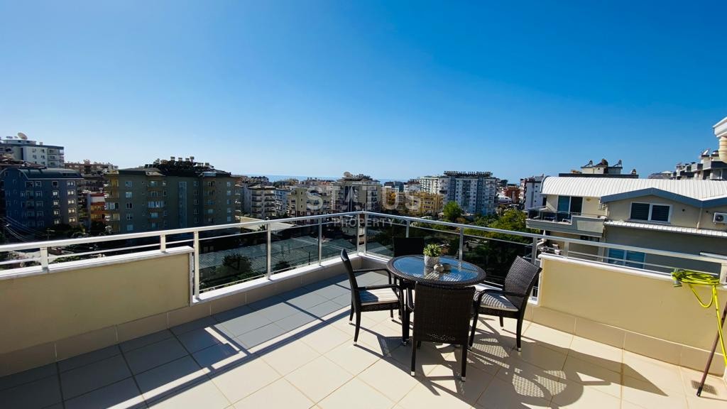 Large penthouse 4+1 with furniture in Tosmur, 290 m2 фото 11
