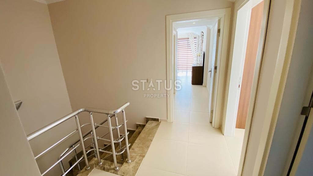 Large penthouse 4+1 with furniture in Tosmur, 290 m2 фото 13