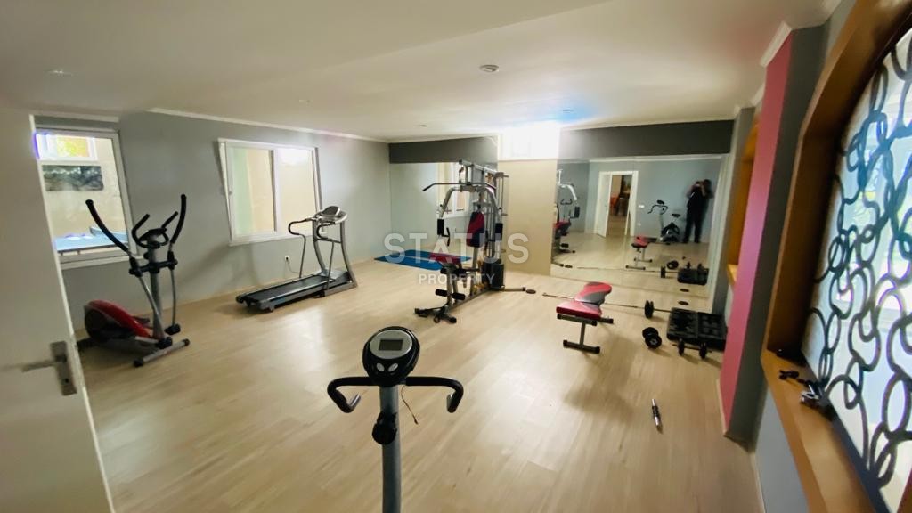 Large penthouse 4+1 with furniture in Tosmur, 290 m2 фото 20