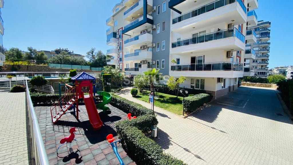 Large penthouse 4+1 with furniture in Tosmur, 290 m2 фото 21