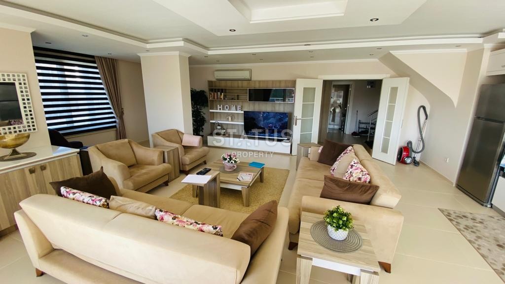 Large penthouse 4+1 with furniture in Tosmur, 290 m2 фото 27