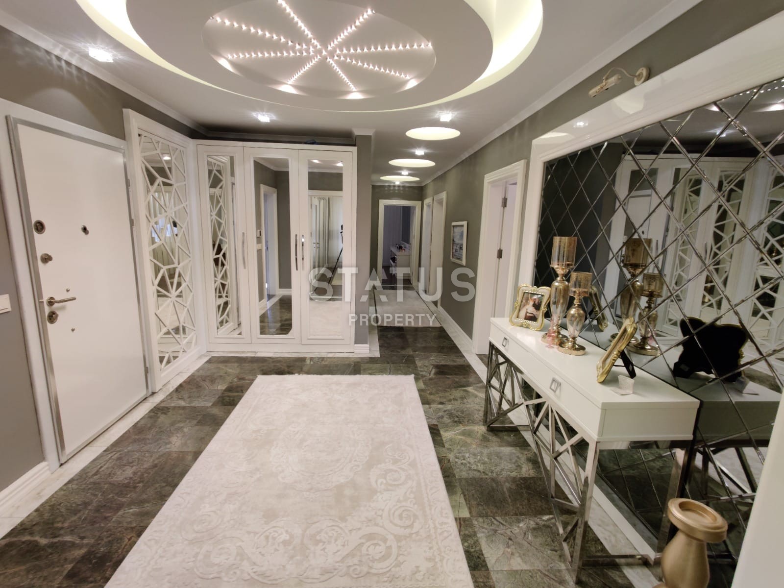 Large 4+1 apartment in the open for residence permit area of Cikcilli, 250 m2 фото 40