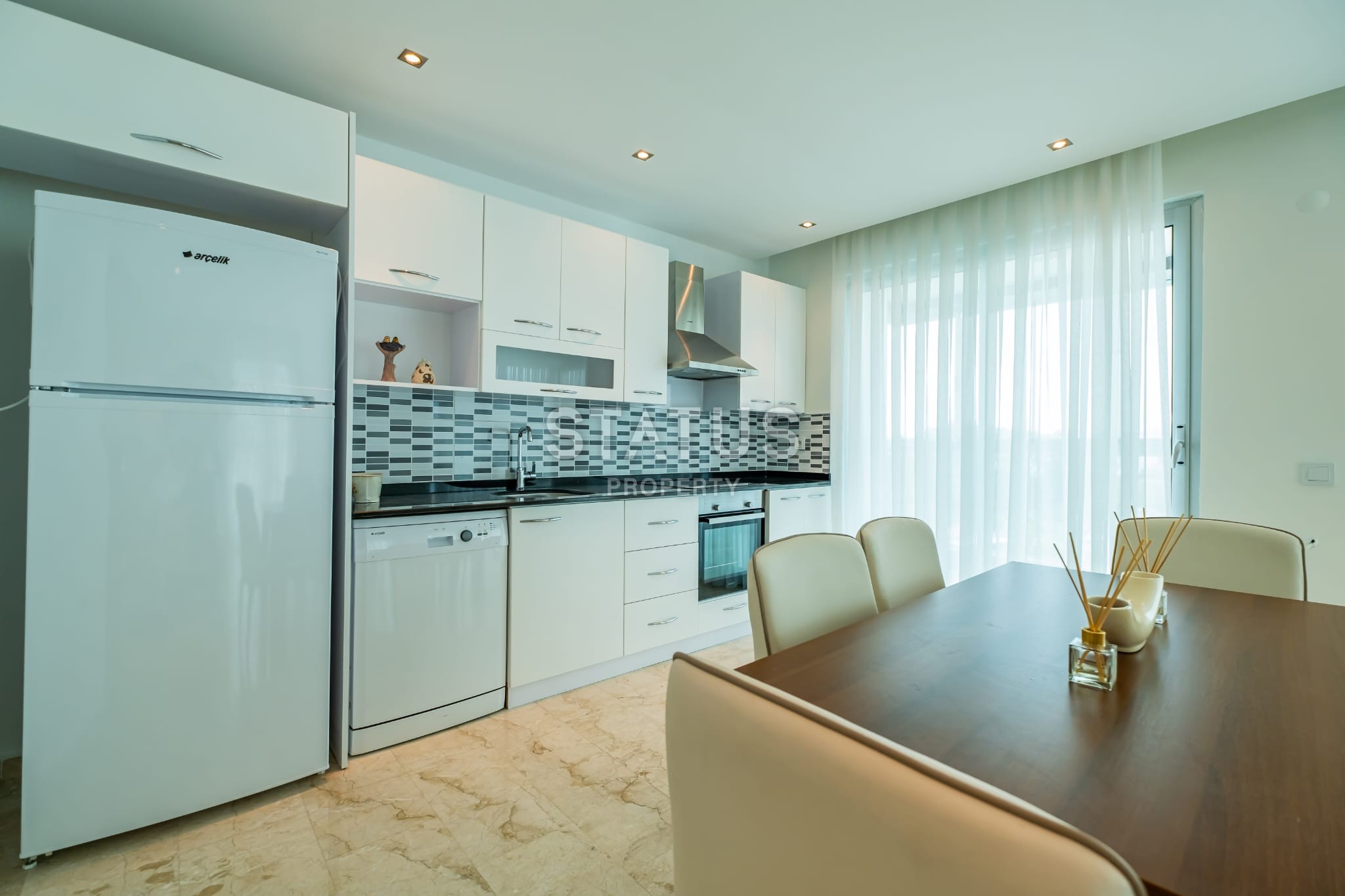 Penthouse 2+1 with furniture on the first coastline, 150 m2 фото 4