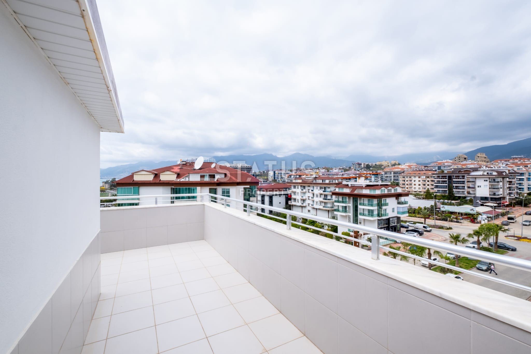 Penthouse 2+1 with furniture on the first coastline, 150 m2 фото 16