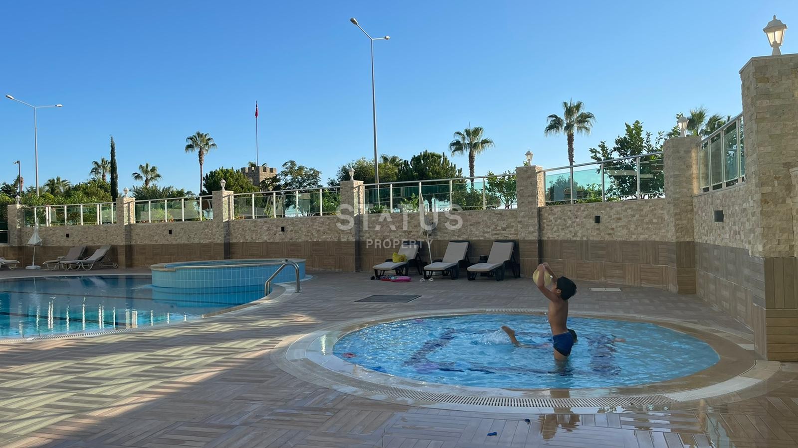 Penthouse 2+1 with furniture on the first coastline, 150 m2 фото 29