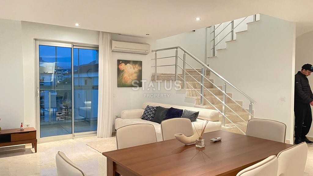 Penthouse 2+1 with furniture on the first coastline, 150 m2 фото 32