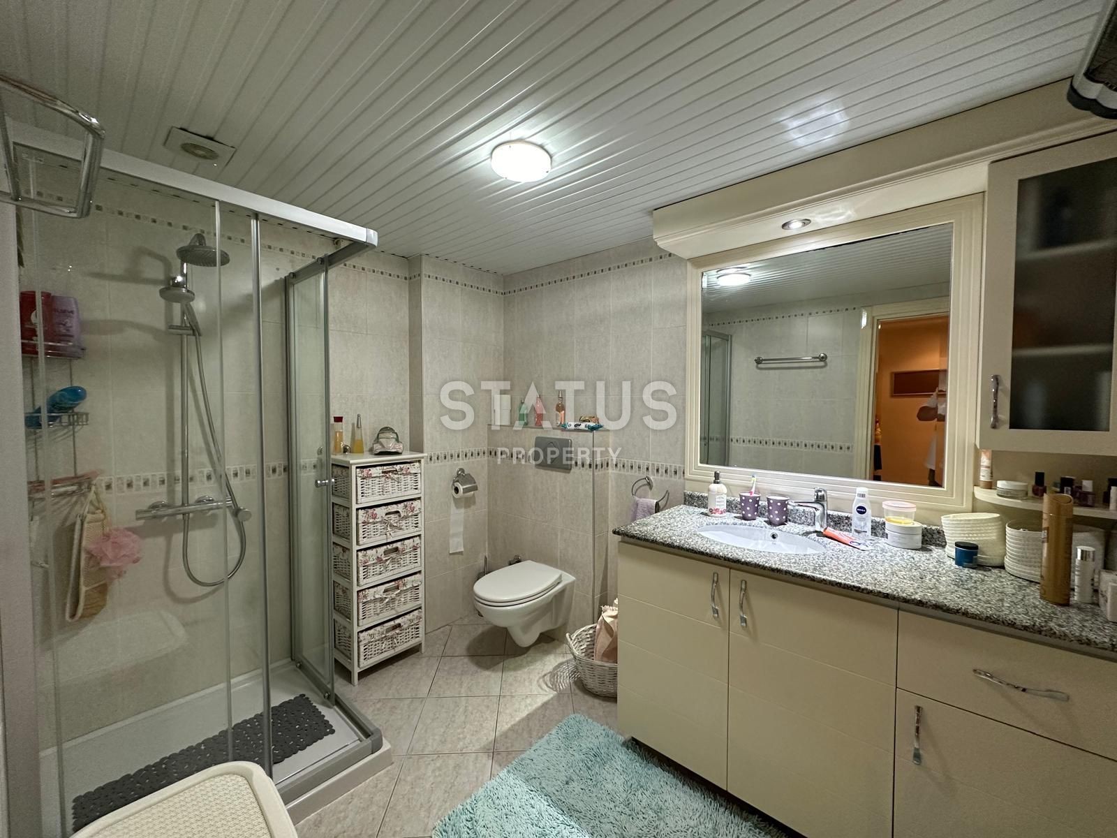 Трёхкомнатная квартира с мебелью в центре города, 95 м2 фото 15