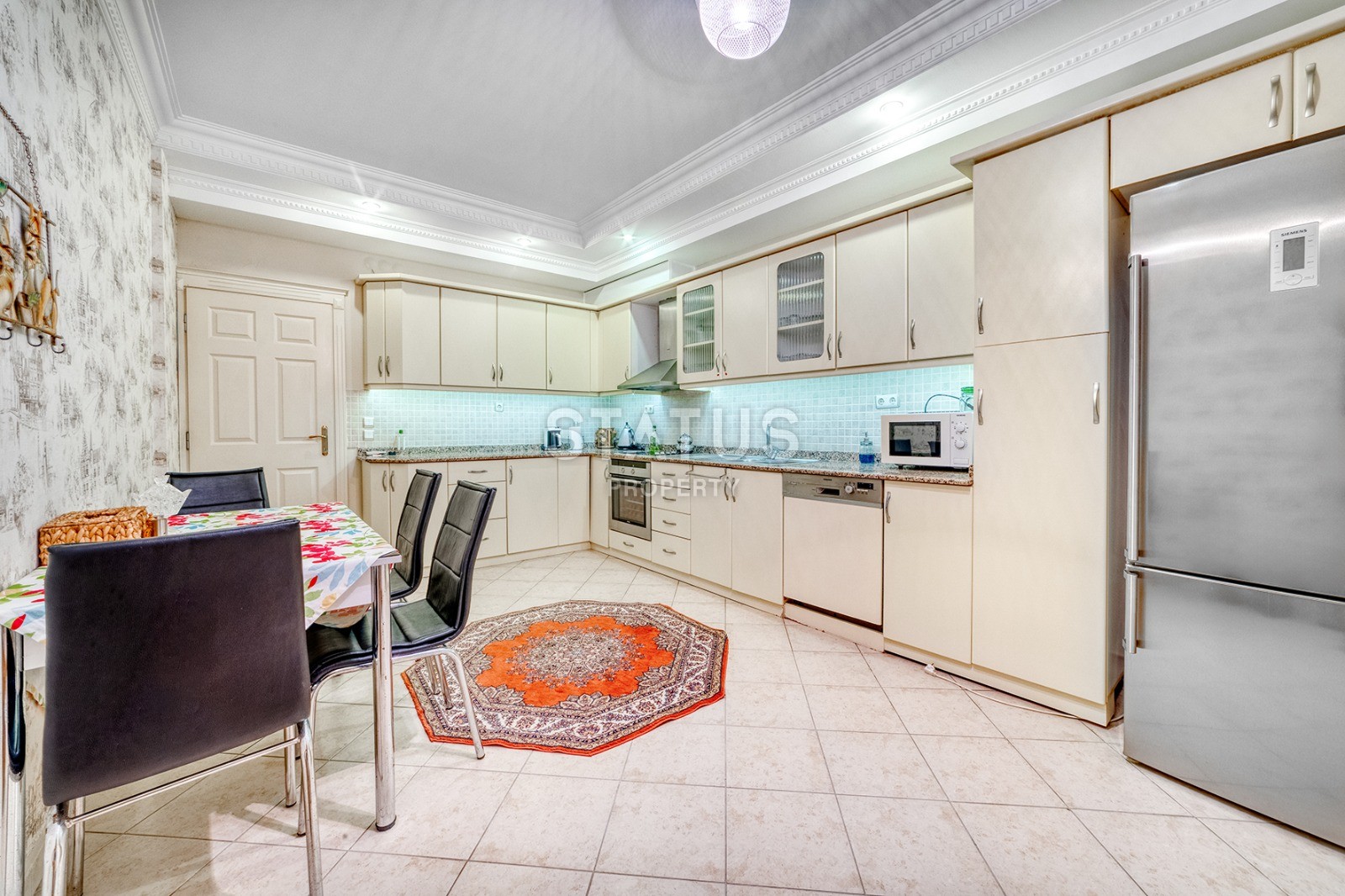 Apartment 4+1 for citizenship in the city center, 200 m2 фото 4