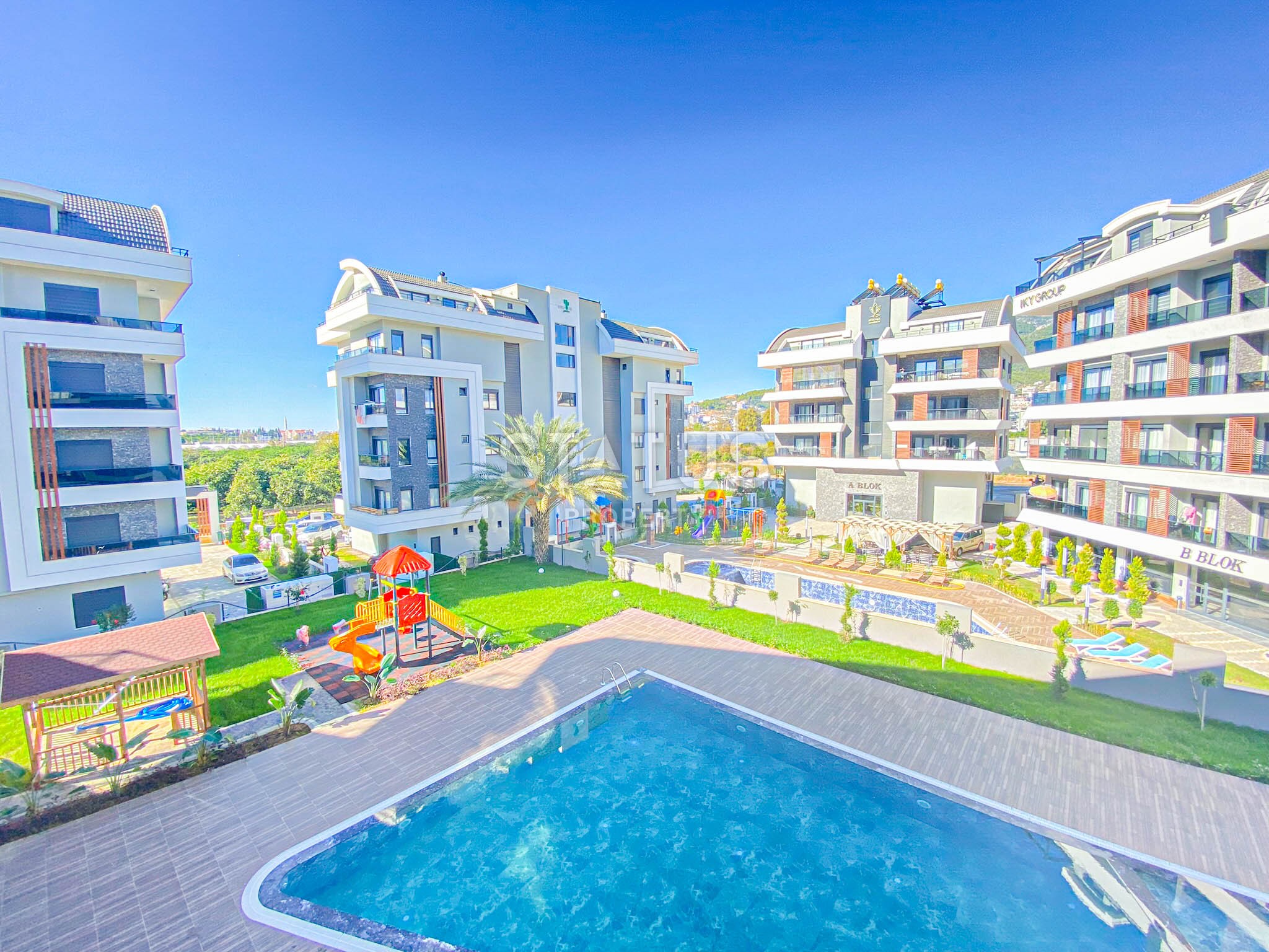 Four-room apartment in Oba in a complex with full infrastructure, 165 m2 фото 3