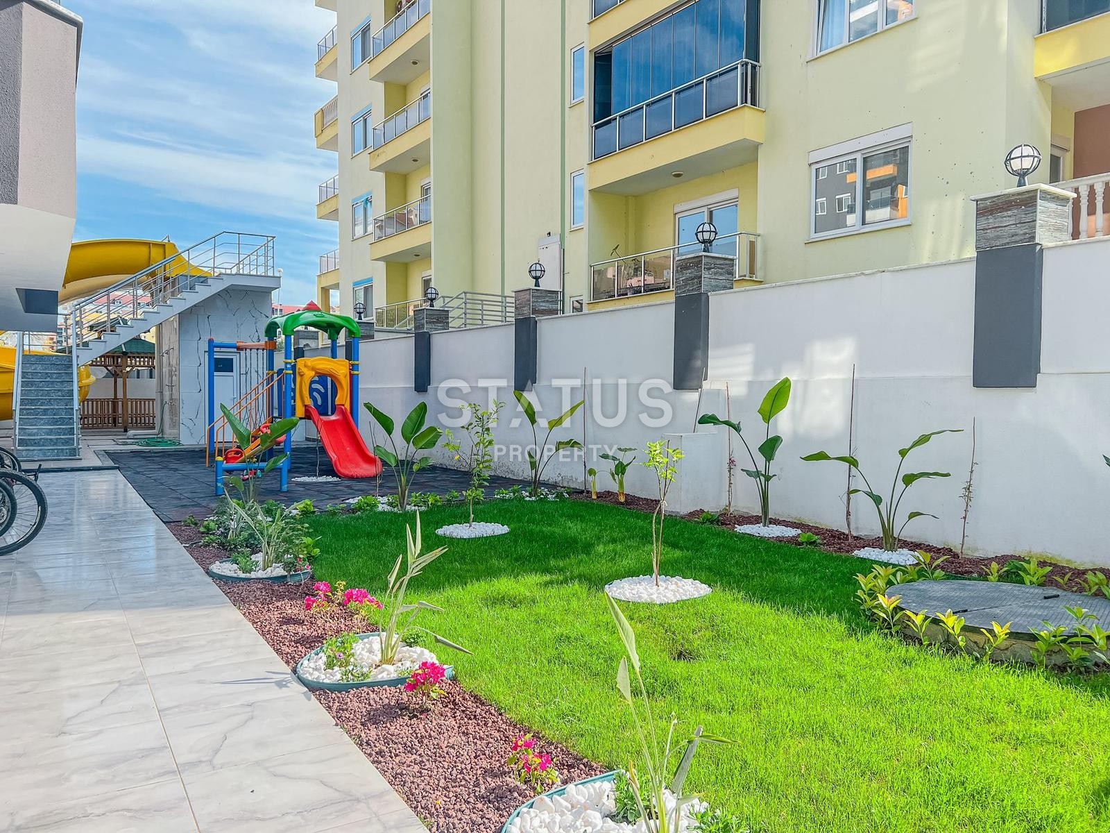 Трехкомнатная квартира в прекрасном комплексе в Махмутларе, 75 м2 фото 20