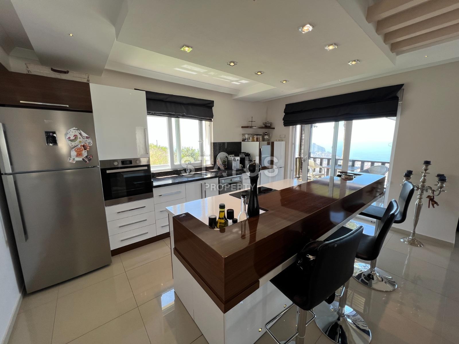 Большая отдельная вилла в районе Бекташ, 650 м2 фото 9