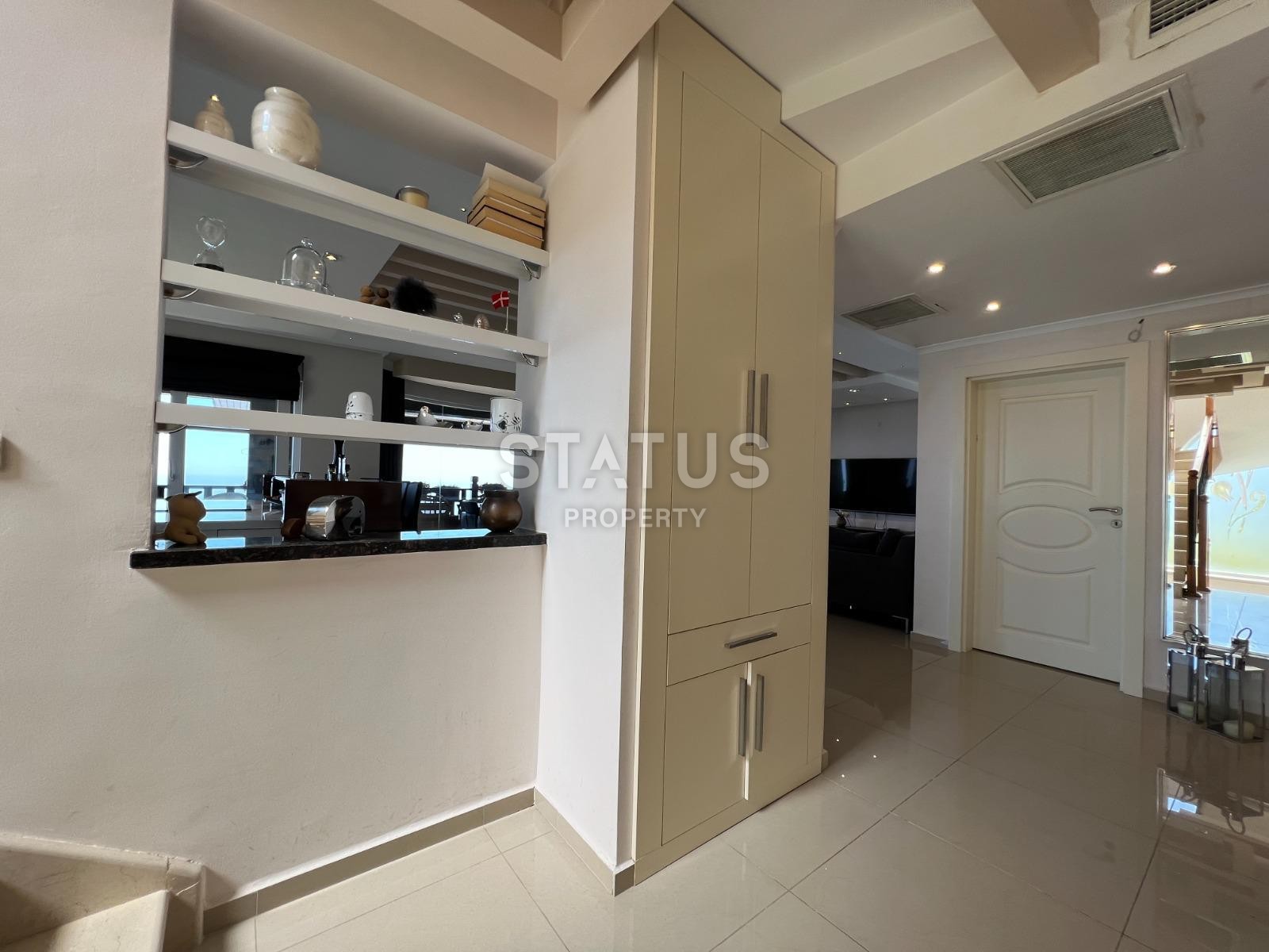 Большая отдельная вилла в районе Бекташ, 650 м2 фото 10