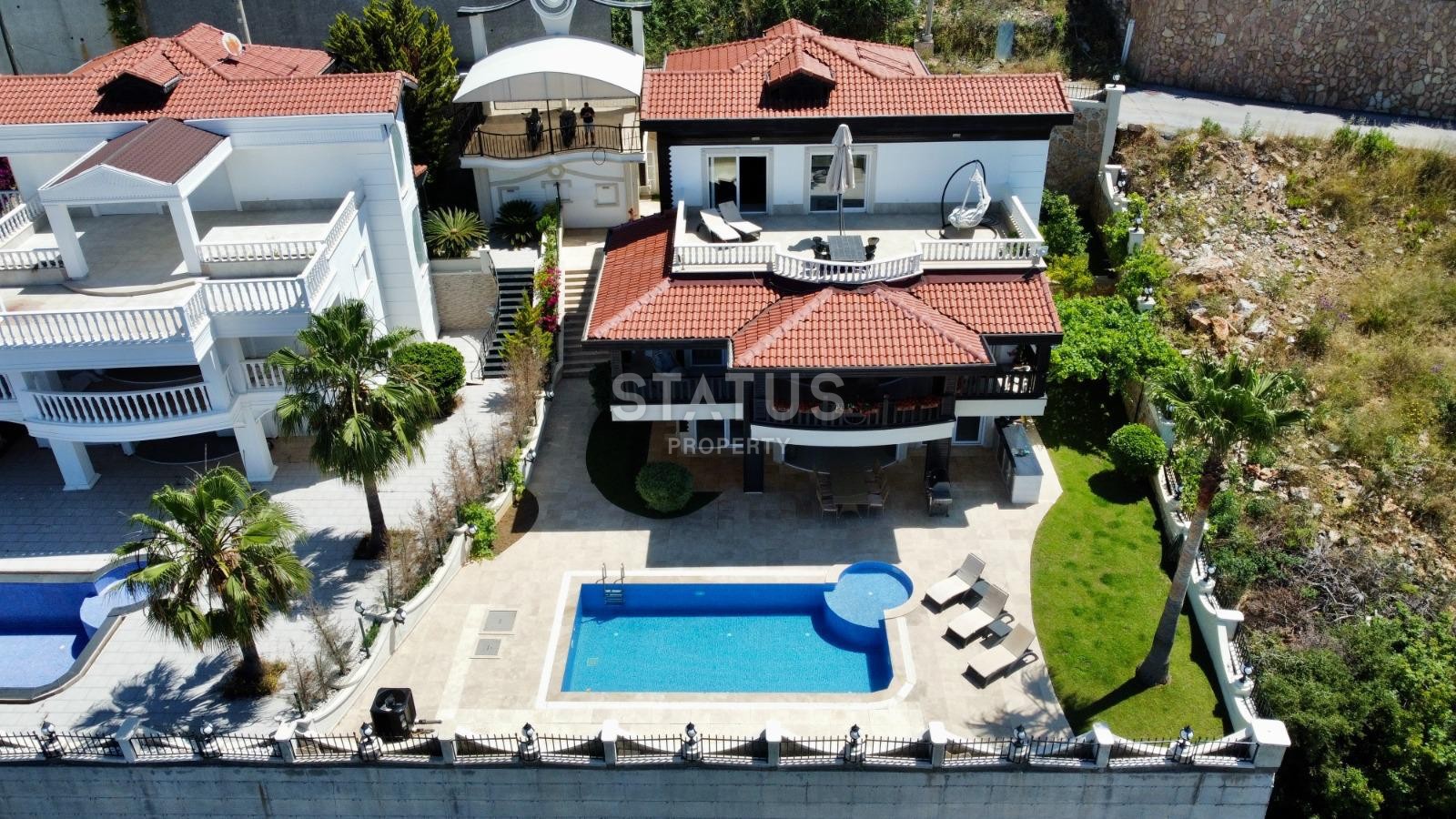 Большая отдельная вилла в районе Бекташ, 650 м2 фото 18