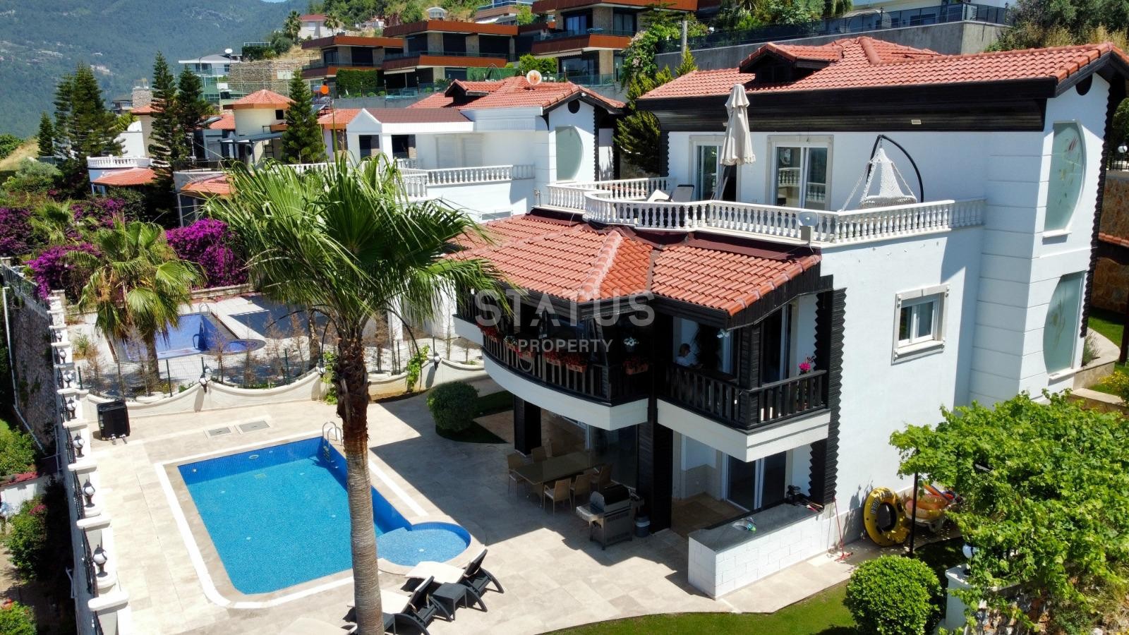 Большая отдельная вилла в районе Бекташ, 650 м2 фото 20