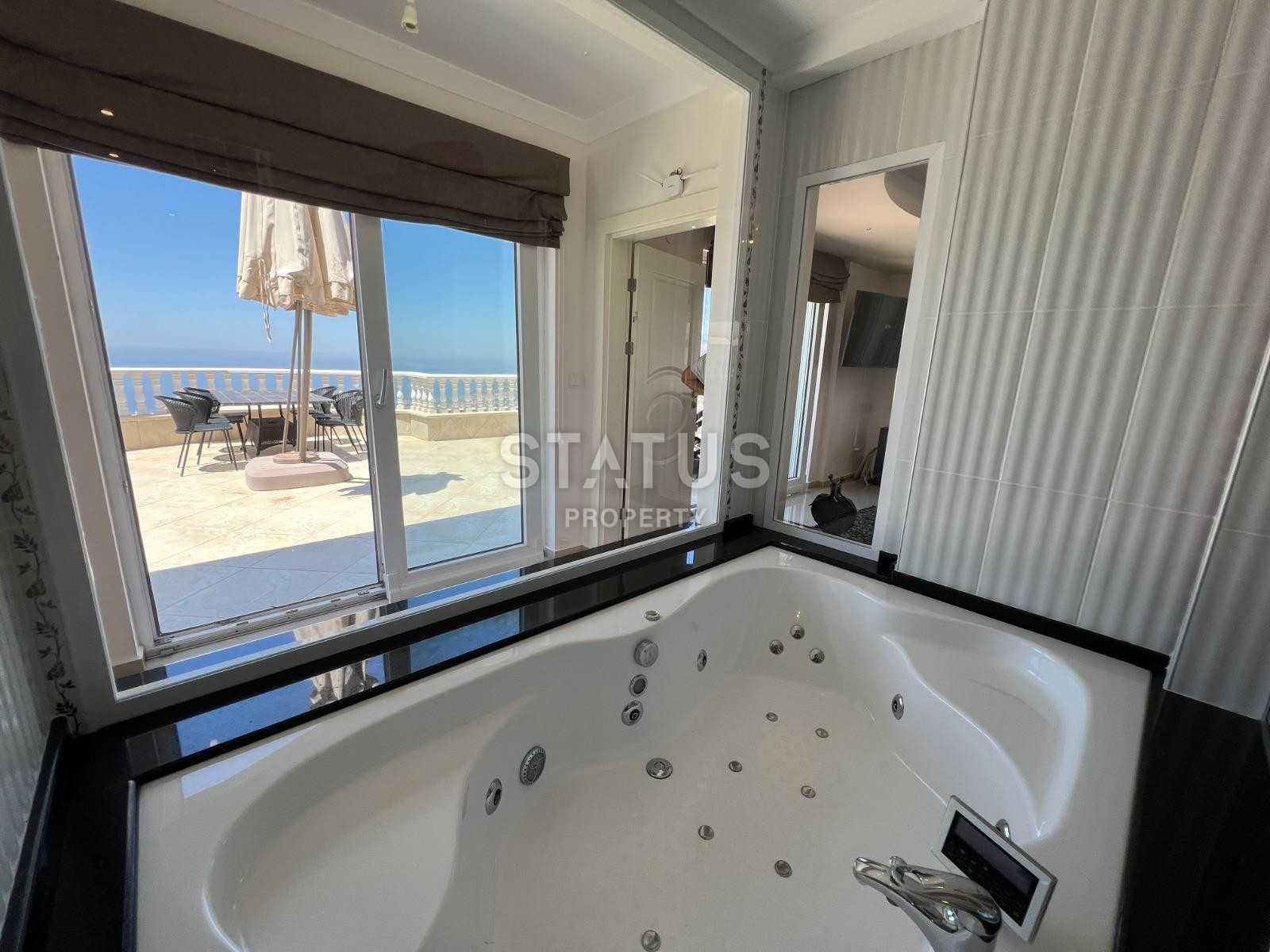 Большая отдельная вилла в районе Бекташ, 650 м2 фото 30