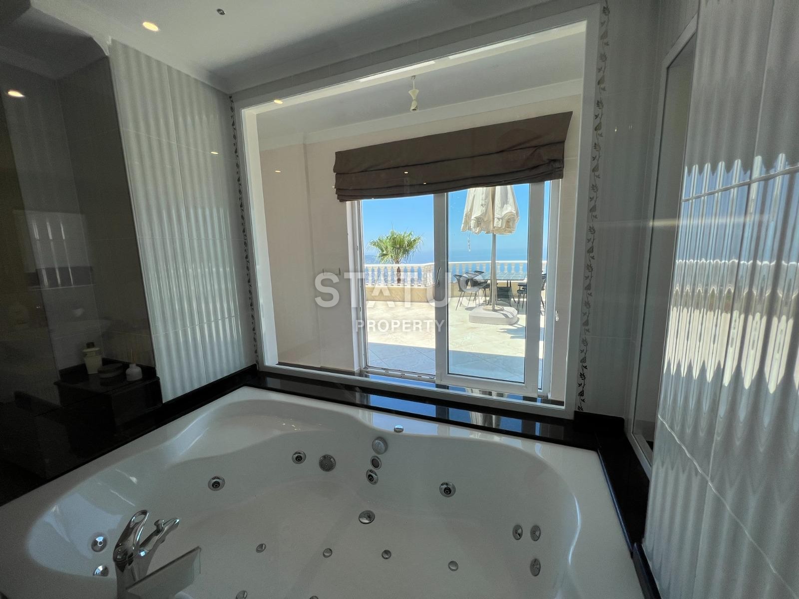 Большая отдельная вилла в районе Бекташ, 650 м2 фото 33