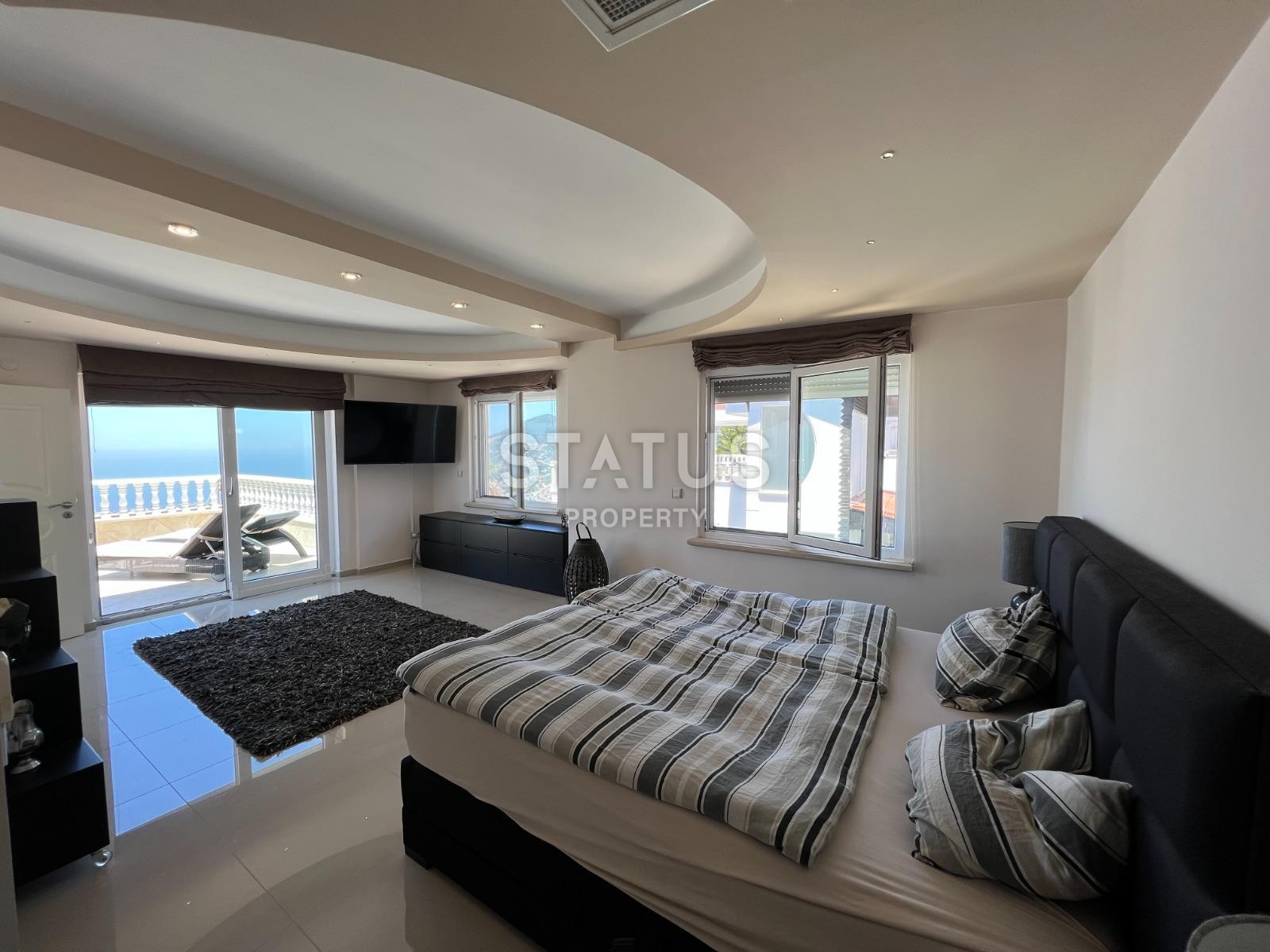 Большая отдельная вилла в районе Бекташ, 650 м2 фото 35