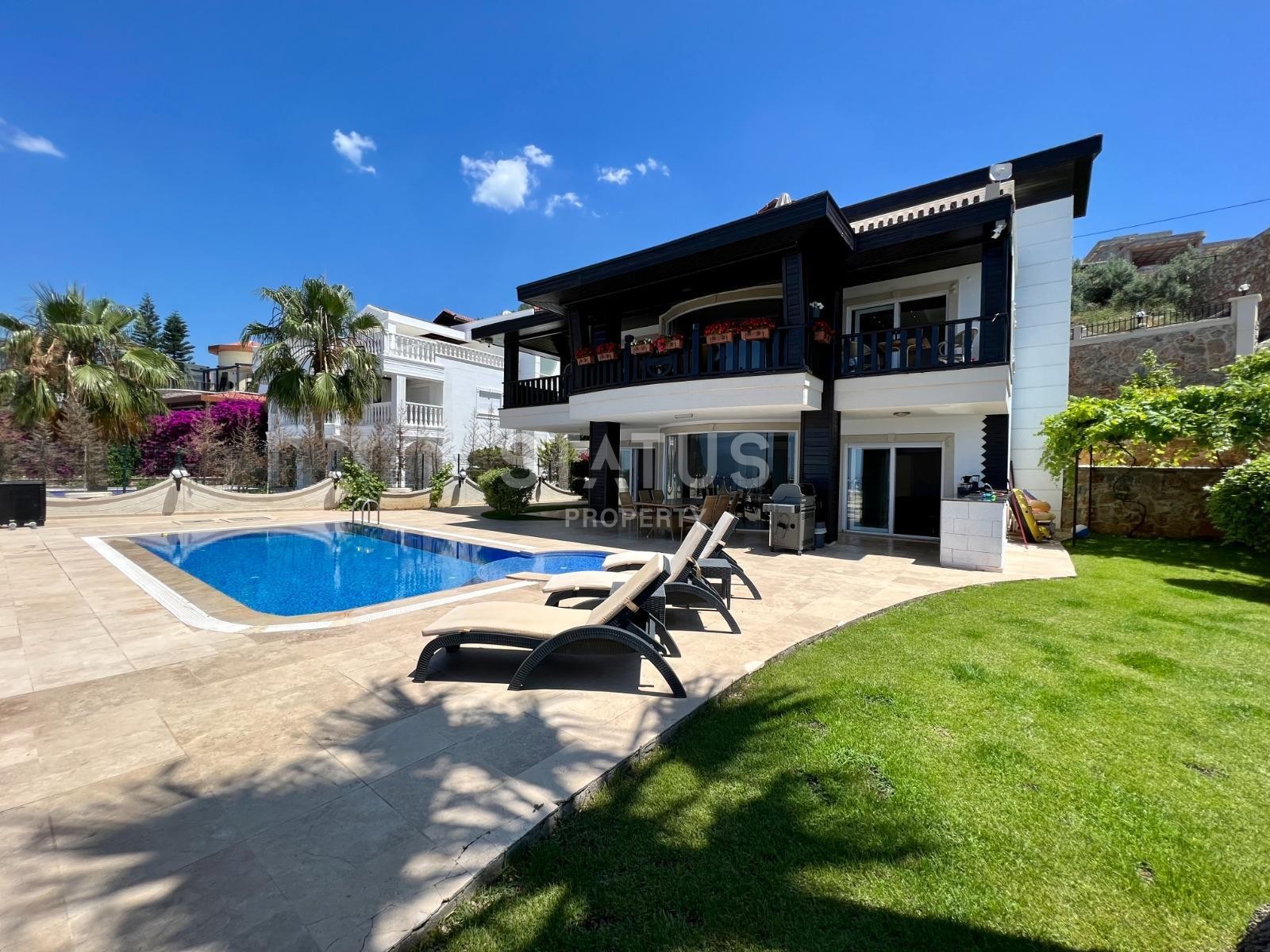 Большая отдельная вилла в районе Бекташ, 650 м2 фото 48