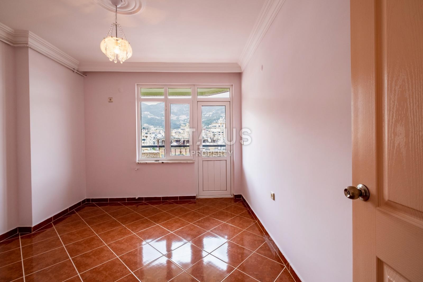Spacious apartment 3+1 in the city center, 130 m2 фото 9