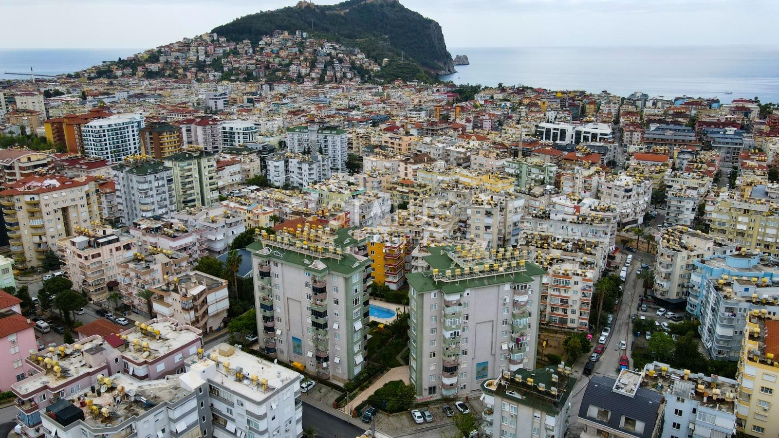 Spacious apartment 3+1 in the city center, 130 m2 фото 32