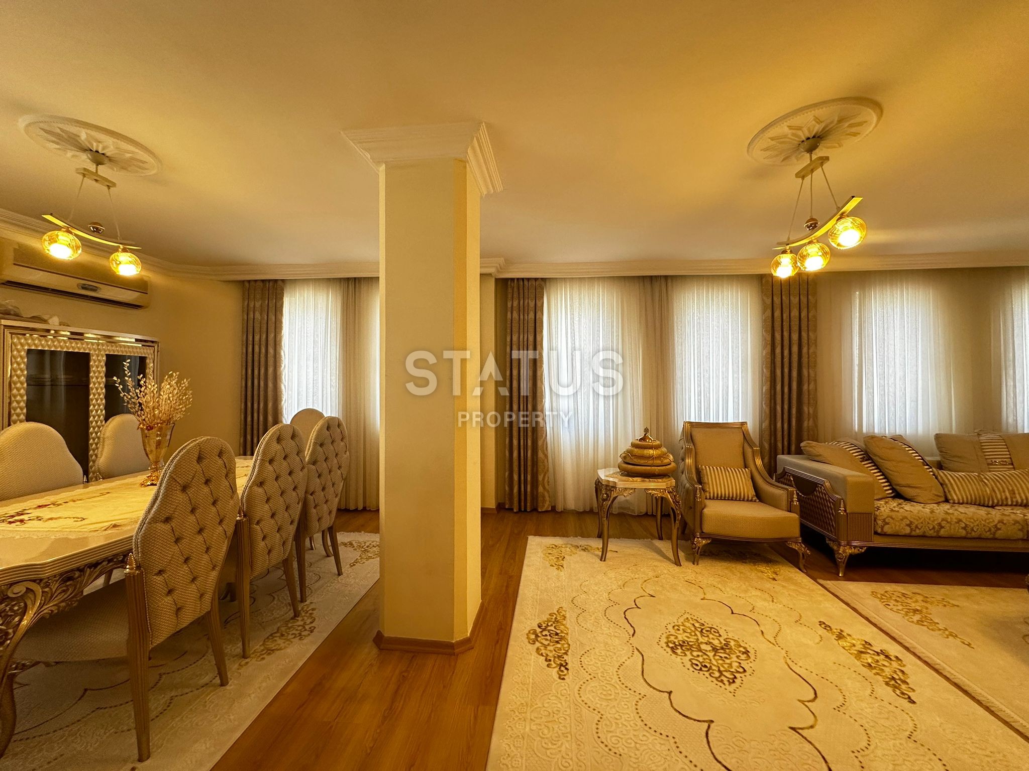 Large apartment 3+1 in the city center, 200 m2 фото 3