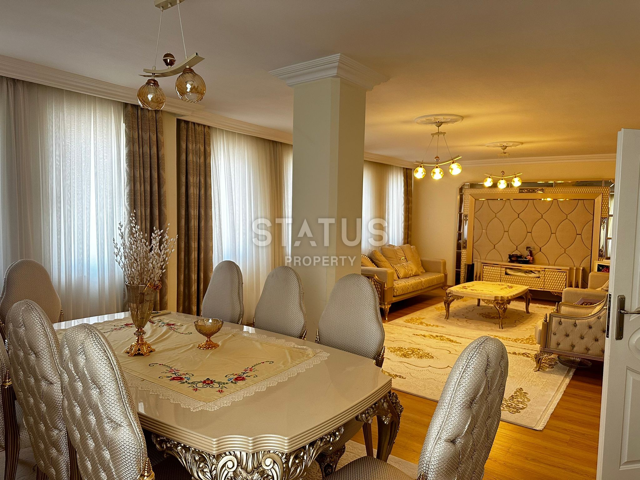 Large apartment 3+1 in the city center, 200 m2 фото 8