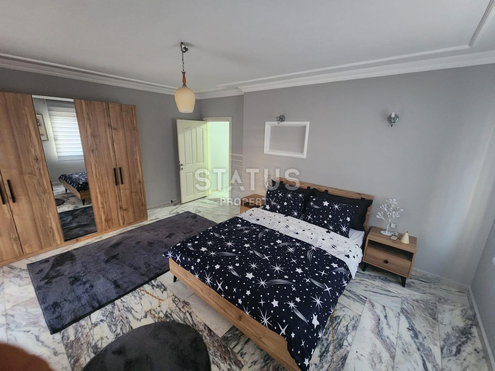 Three-room apartment in the city center, 95 m2 фото 8