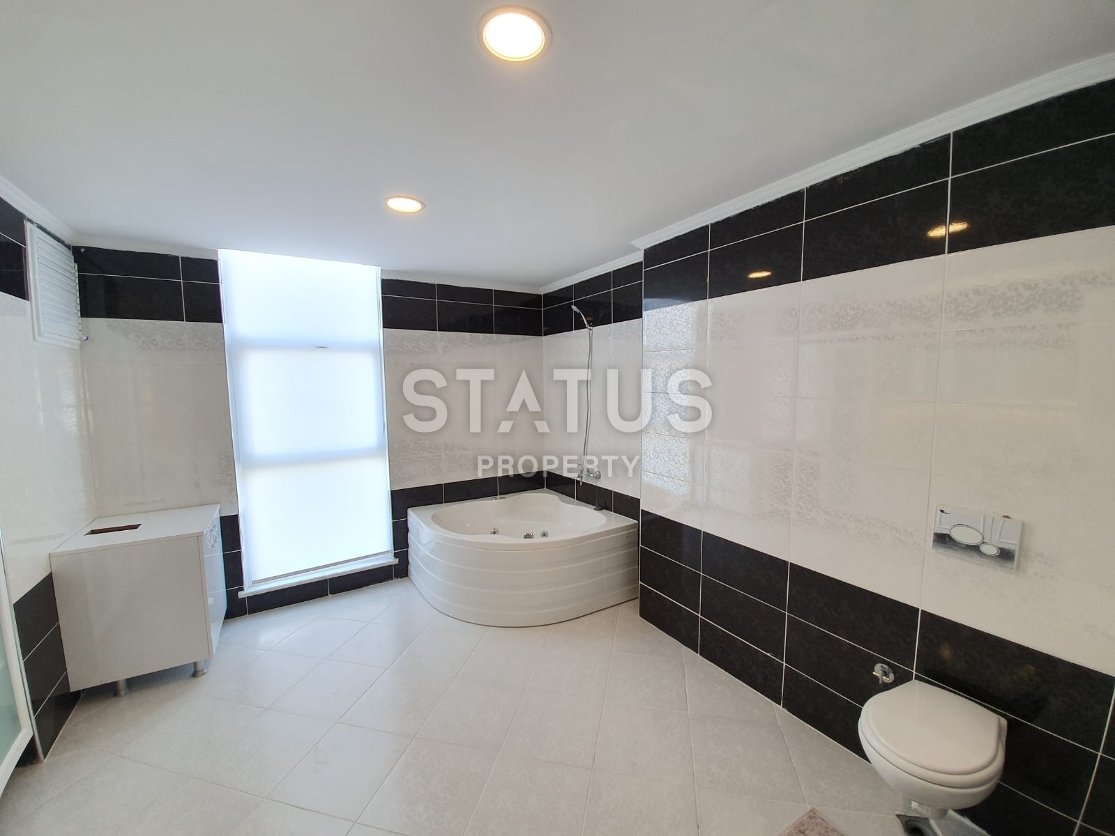 Шикарные апартаменты 2+1 в 130 метрах от моря в Махмутларе, 110 м2 фото 17