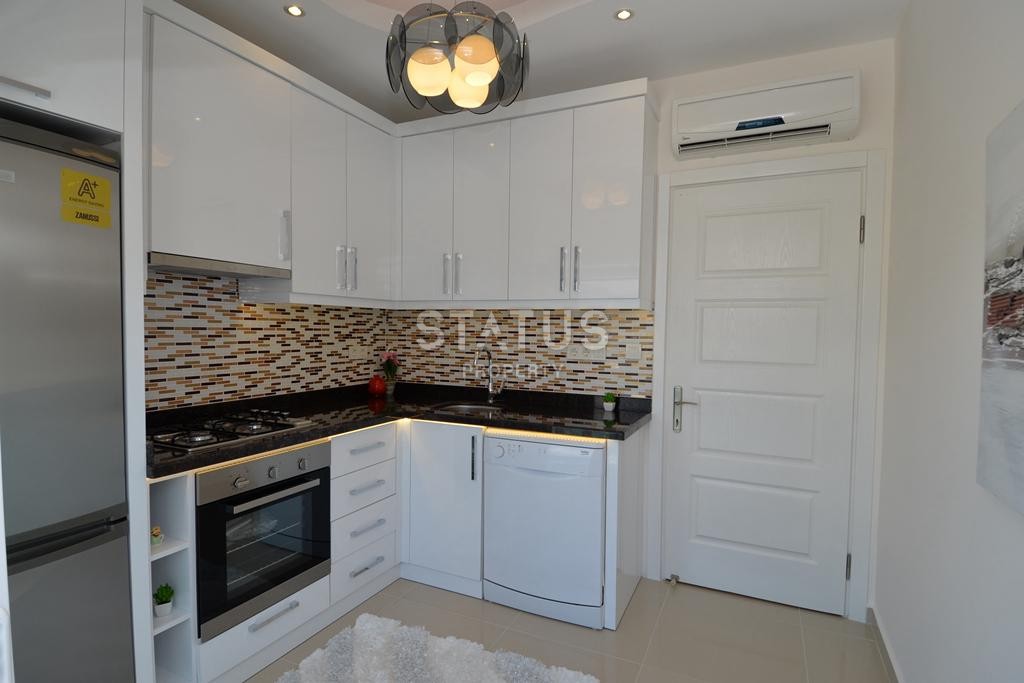 Penthouse 2+1 on the first coastline in Kestel, 135 m2 фото 3