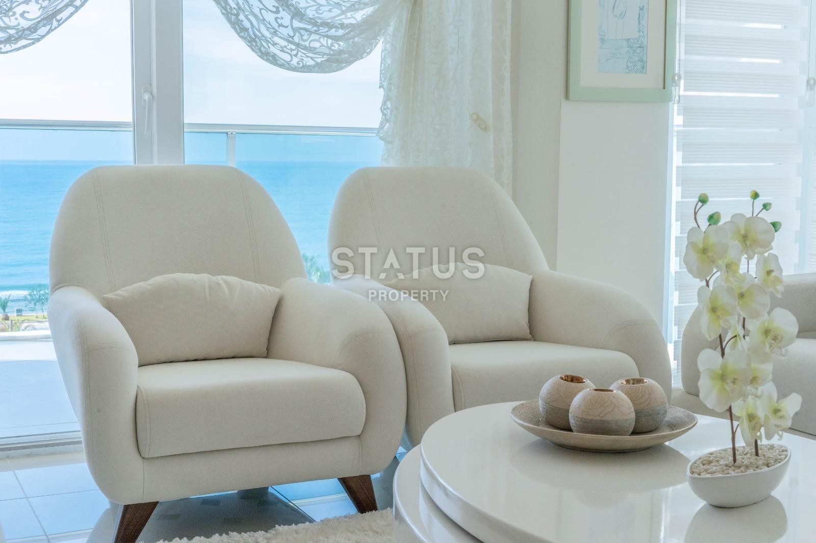 Penthouse 2+1 on the first coastline in Kestel, 135 m2 фото 6