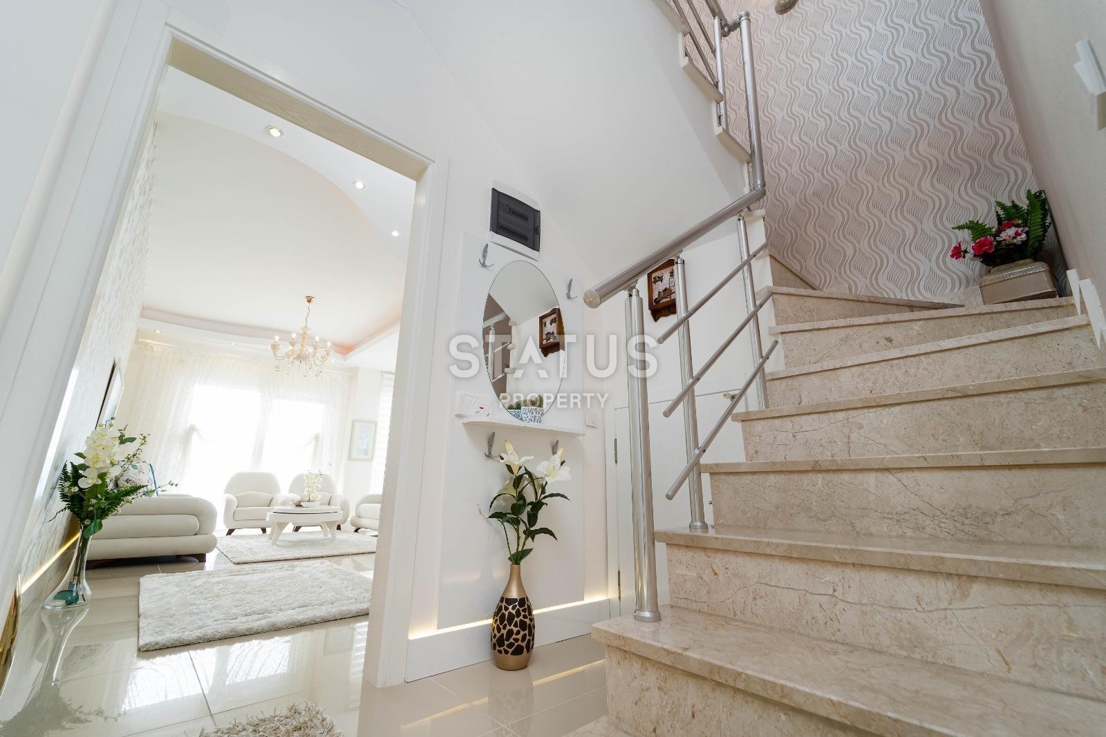 Penthouse 2+1 on the first coastline in Kestel, 135 m2 фото 9