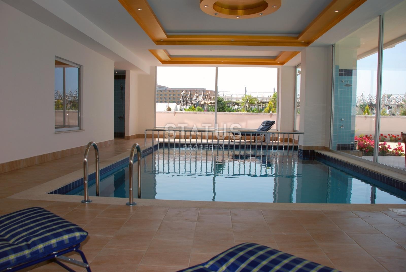 Penthouse 2+1 on the first coastline in Kestel, 135 m2 фото 17