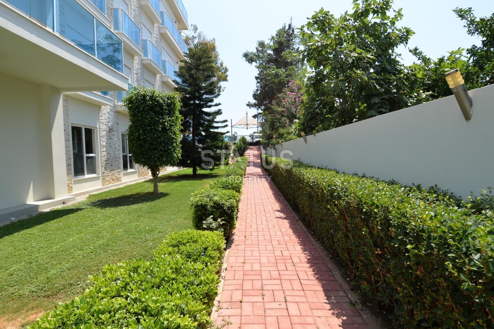 Penthouse 2+1 on the first coastline in Kestel, 135 m2 фото 22