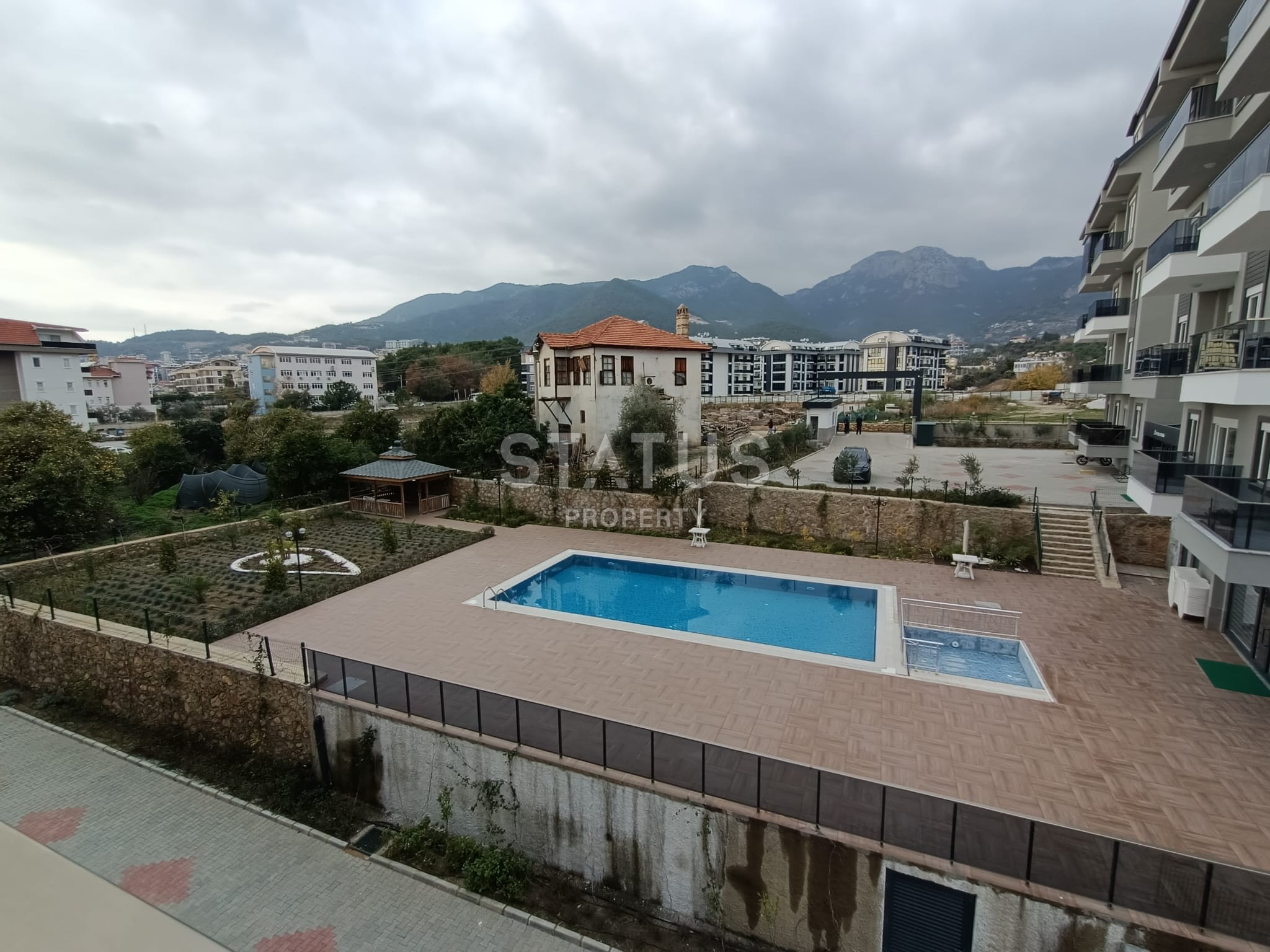 Трехкомнатная квартира с отдельной кухней в Обе, 121 м2 фото 14