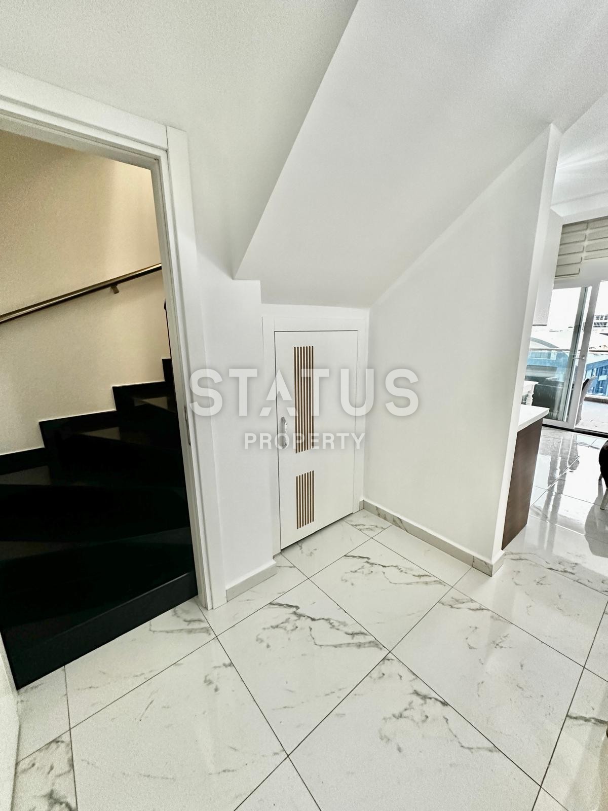 Двухуровневая квартира 4+1 в Махмутларе, 190 м2 фото 6