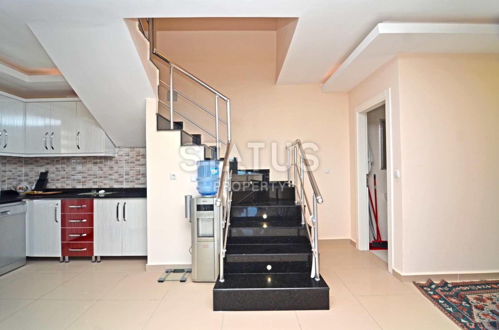 Двухуровневые апартаменты с видом на море и горы в Махмутларе, 160 м2 фото 18