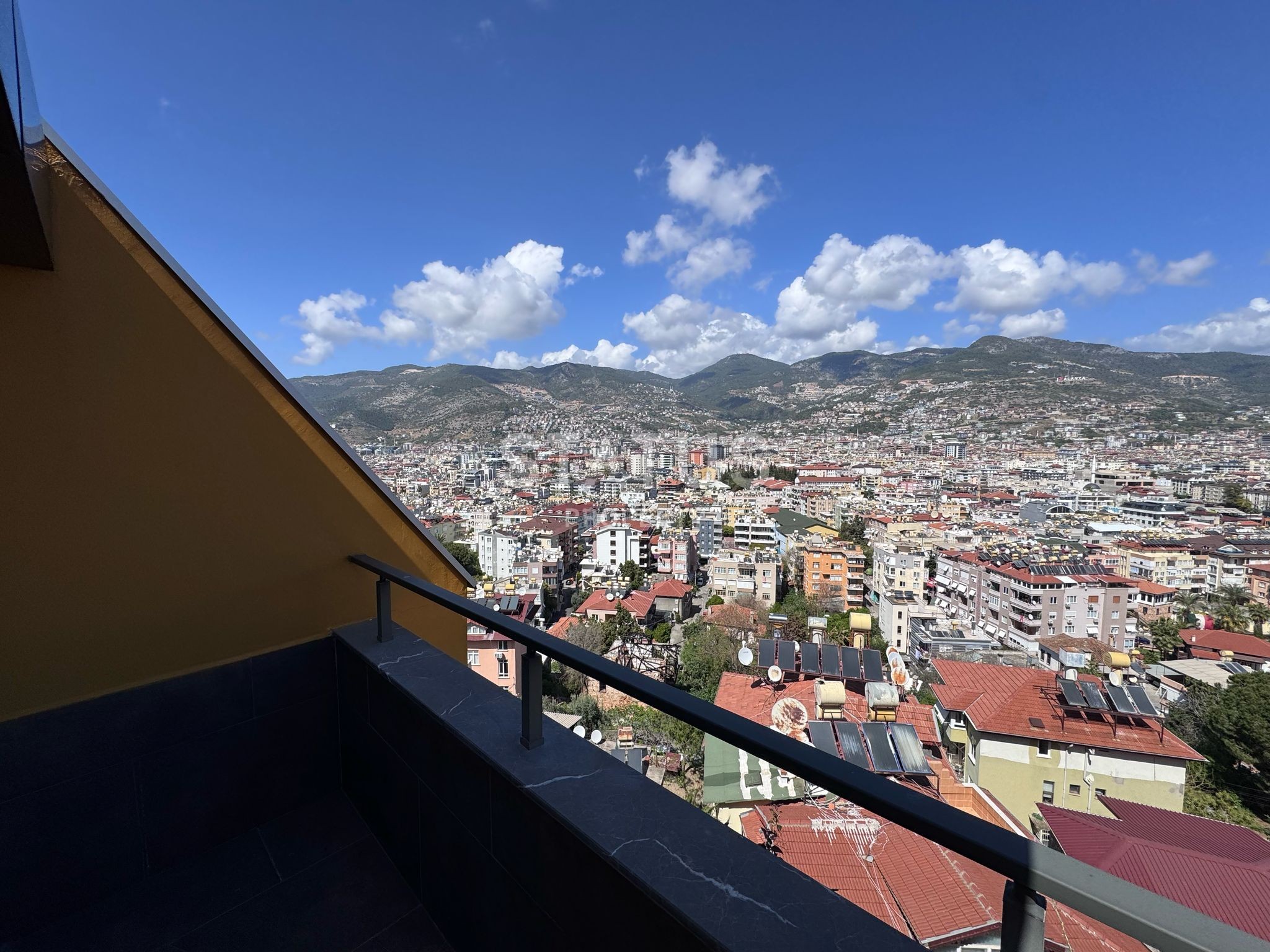 Exclusive! Penthouse 3+1 on Calais! Suitable for residence permit! фото 6